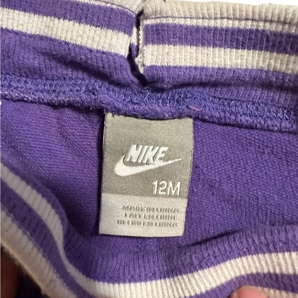 Nike Sweat Suit Top and Bottom Set - Picture 8 of 9